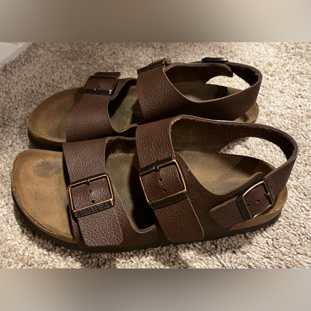 EUC Birkenstocks w/back strap